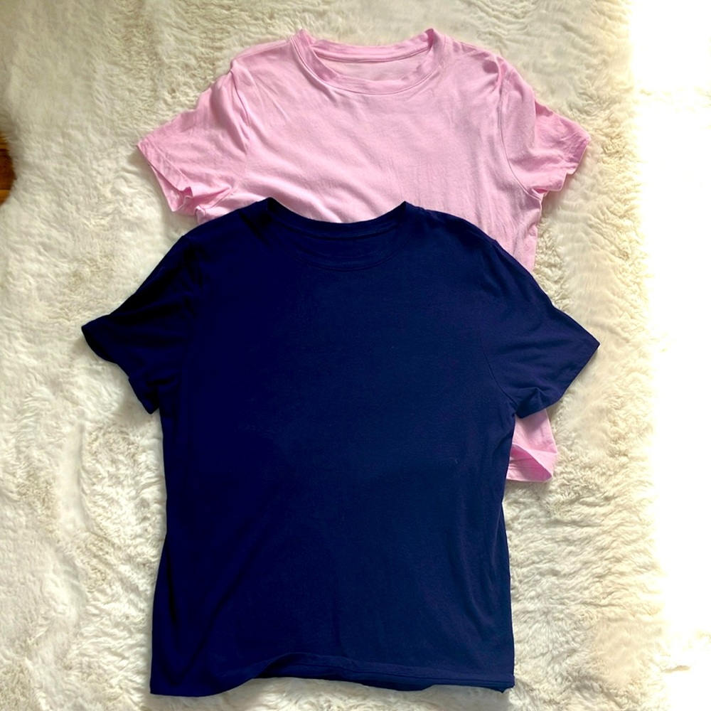 2 a new day tee’s